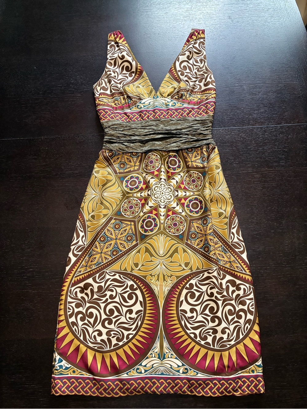Nicole Miller V-Neck Patterned Dress in Gold, Brown and Burgundy